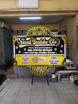 Papan Bunga di Padaasih Cisarua